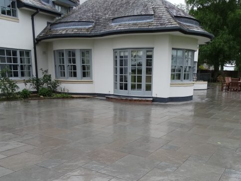 HappyFishToo's tweet photo. Perfectly suited for any patio or other landscape area, Grey Limestone Tumbled and Brushed can also be used internally and enables design projects where the flooring continues from inside to out 
https://t.co/FeuuqTiJt5 https://t.co/VfHAJyDQRE