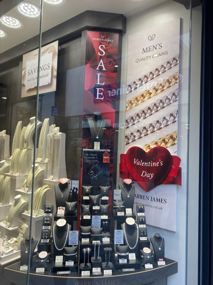 This Valentine’s, find the perfect gift for your loved one at Warren James Jewellers🥰

From sparkling jewellery to stylish watches, there’s something for every love story ❤️

Make it a Valentine to remember  💕

#vancouverquarter #warrenjames #ValentinesDay #jewellery