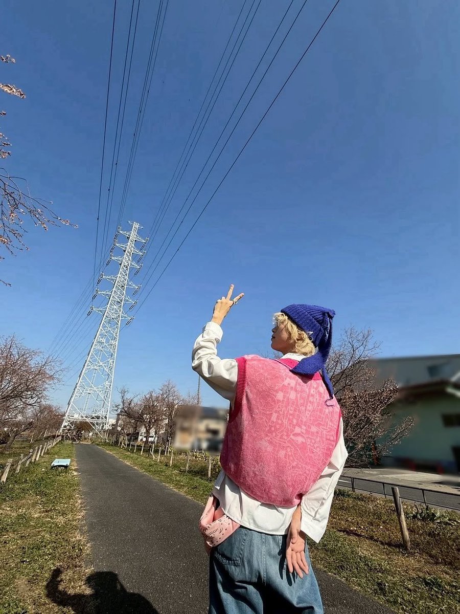 kimalody's tweet photo. #木全翔也 #JO1 インスタ 📸

昔は電波塔は全部東京タワーだと思ってた🗼📡 https://t.co/JAm2urVJ6t