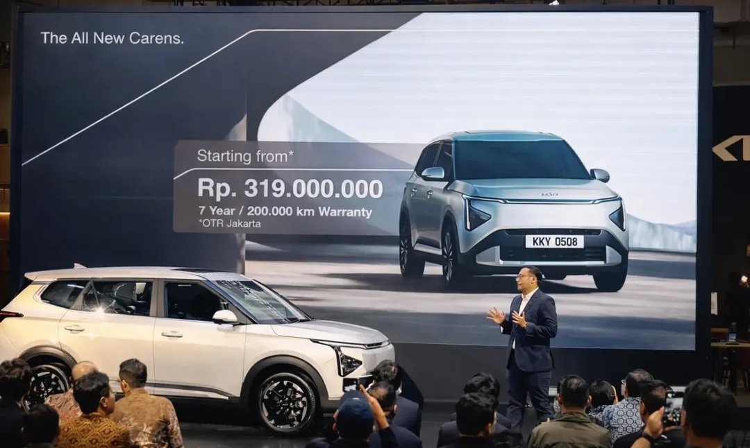 SmwGwOto's tweet photo. Nah, gini dong .... 319jt😁

Mobil asik nih, 1500cc, transmisi IVT 8 speed, kayak Hyundai yg pkai chain, bukan belt, jd lebih kuat

7 seater atau 6 seater captain seat.

Mobil JDM (Jaipur Domestic Market), tp rasanya eropa bgt.

Harga drop gini ntah fitur apa yg dikurangi. https://t.co/VHYmmzlvg1