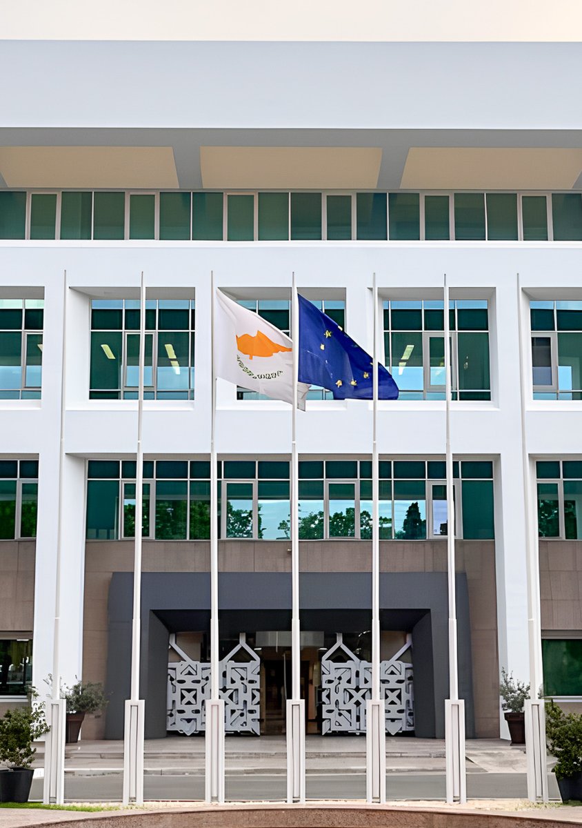 HybridCoE's tweet image. This week, a #HybridCoE team travelled to #Cyprus to deliver a training course on preventing #ElectionInterference. Thank you to the @CyprusMFA and to all the participants for the active engagement! 🇨🇾

#Hybridthreats #Elections #Disinformation