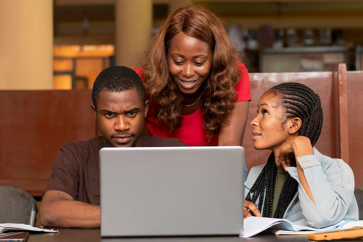 OutboxHub's tweet photo. #TuesdayRead: Today, we explore how entrepreneurship learning must move beyond attendance and completion rates to real knowledge application.
Our Senior Learning and Design Associate, Dorothy Amunot, shares why we need to rethink learning design and shift from knowledge transfer to application-driven support.
Read the full article here: https://t.co/nmkYniEMqc
#EnablingEntrepreneurs