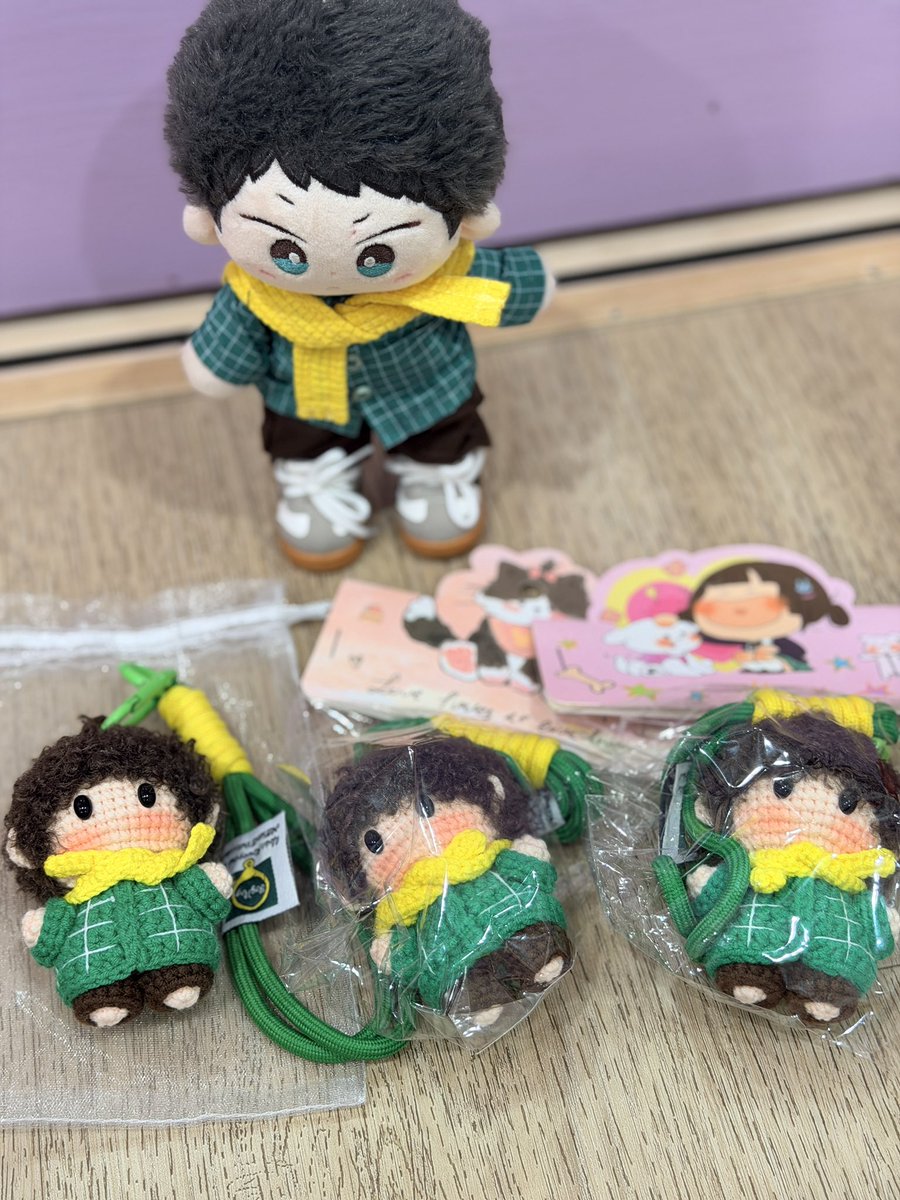 แจกอ้ายอู๊ด 3 ตัว เนื่องจากผ้มฟินมาก ณ จุดนี้ 🥹🥹🥹🥹 แค่รีทวิตก็พอ จะแปะภาพพุพุ หรืออ้ายอู๊ดในชุด Loewe แถมให้ก็ดีนะ กรี๊ดดดด

#GiveAwayGieGriffin

เดี๋ยวพรุ่งนี้มาสุ่ม
#PhuwinxLoewe
#WangYiboxLoewe