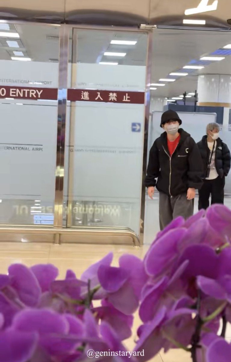 와 남자 개귀엽네 미쳣나