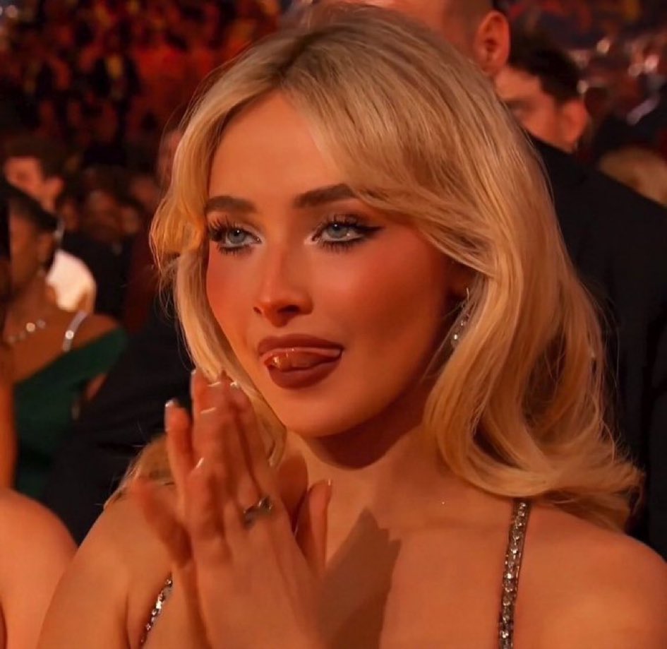 how will was eyeing mike during that epilogue dnd game