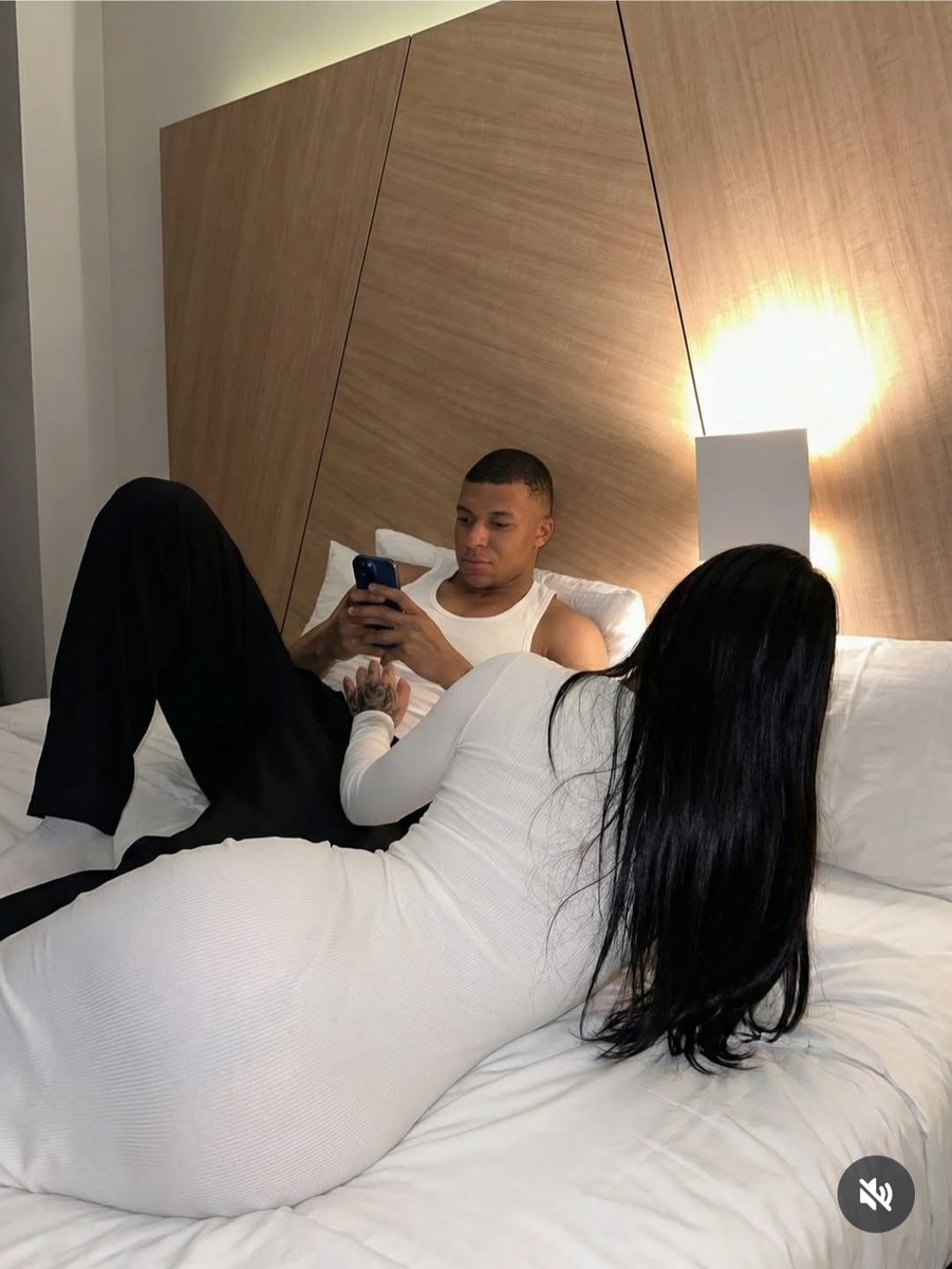 VERYDARKMAN tweet media