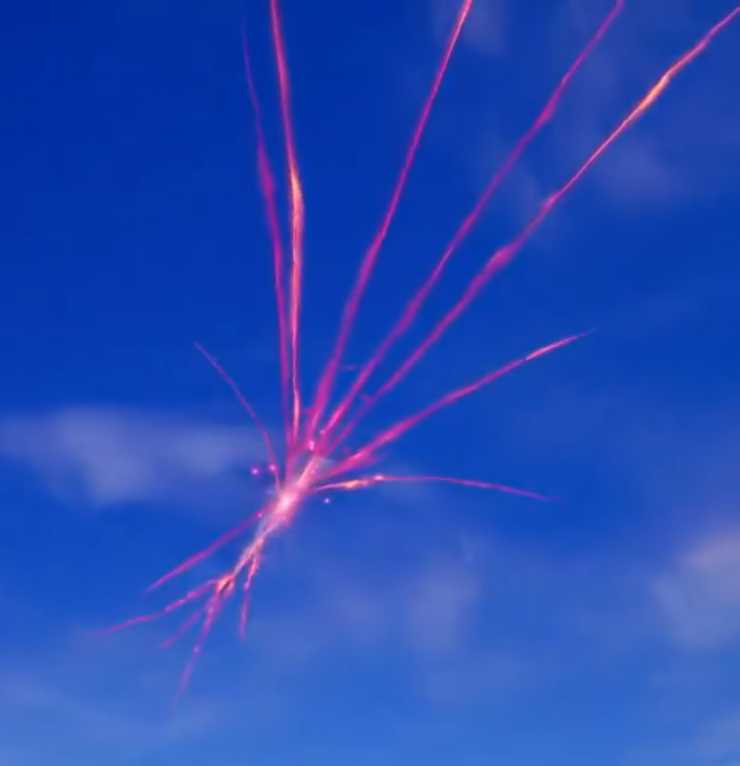 HYPEX's tweet photo. A GROWING RED RIFT WILL SOON APPEAR IN BR

[VIA @notkrae] https://t.co/Q138dMLUr3