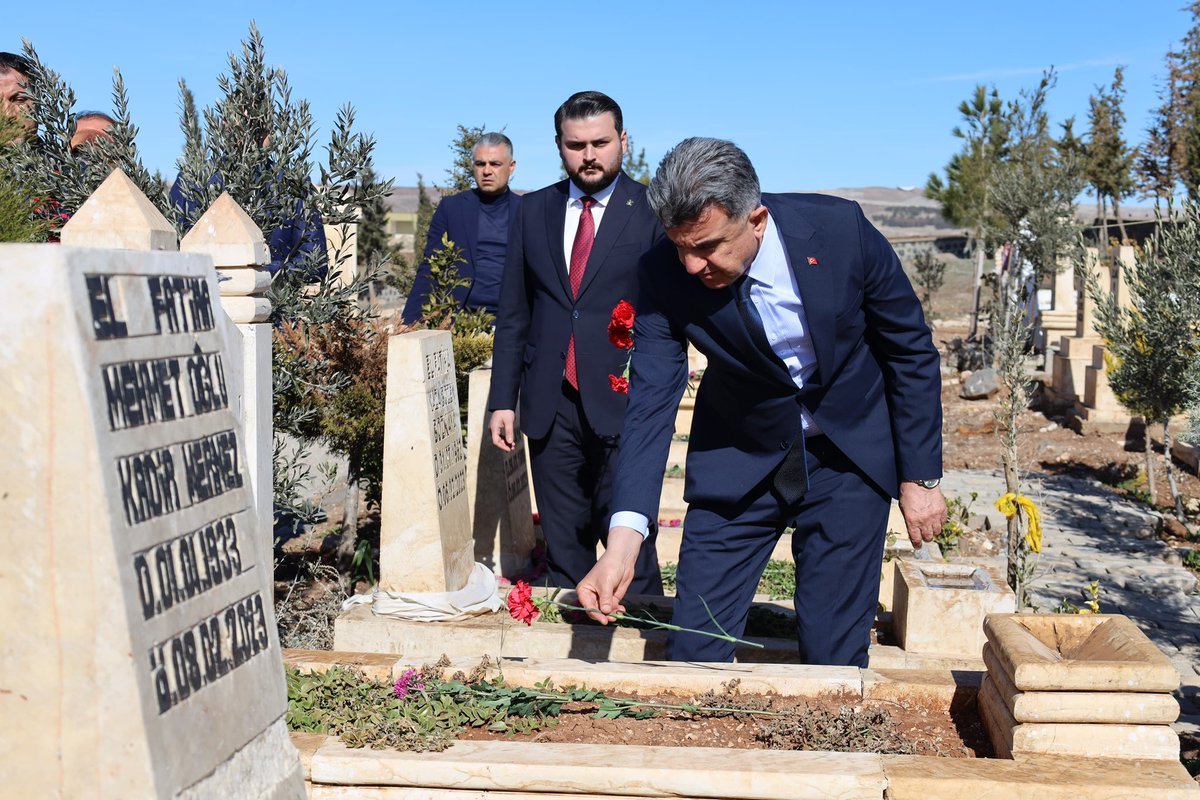 Asrın Felaketinde vefat eden vatandaşlarımıza rahmetle...

Milli Eğitim Bakanımız Sayın <a href="/Yusuf__Tekin/">Yusuf Tekin</a>, Valimiz <a href="/hasansildak/">Hasan ŞILDAK</a>, Milletvekilimiz <a href="/CYAZMAC/">CEVAHİR ASUMAN YAZMACI</a>, Belediye Başkanlarımız ve Teşkilatımızla birlikte 6 Şubat Depreminde vefat eden vatandaşlarımızı dualarla ve rahmetle andık.