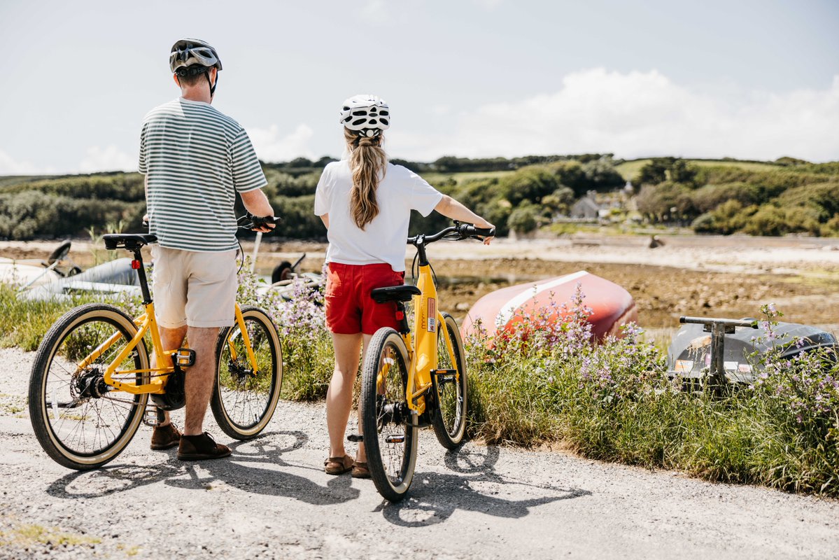 IOSTravel's tweet image. February half term is nearly here, what’s the plan?

Slow down on the Isles of Scilly with coastal walks, wildlife, &amp;amp; beaches where kids can just be kids. Close enough for a short break, far enough to switch off. Fly Skybus from Land’s End ✈️

islesofscilly-travel.pulse.ly/qfs6ygscmo