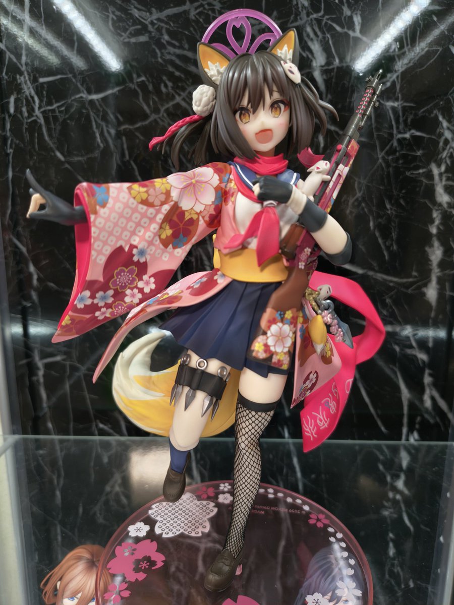 WINGさんのブルーアーカイブ イズナ 1/7スケールフィギュア 開封しま