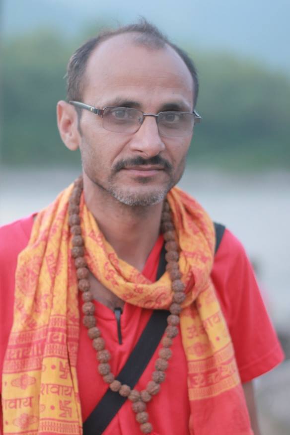 प्रतिनिधिसभा निर्वाचनको घोषित मिति २०८२ फागुन २१ नजिकिँदै गर्दा नेपालीजनमा सनातन हिन्दु धर्मप्रति जुन चिन्ता र जागरण देखिएको छ, त्यो सकारात्मक छ ।संविधान निर्माणका क्रममा सङ्कलित जनभावनाविपरीत धर्मबेचुवाहरूवारा सविधानमा घुसाएको 'धर्मनिरपेक्ष' शब्द संविधानबाट हटाउनुको विकल्प छैन ।