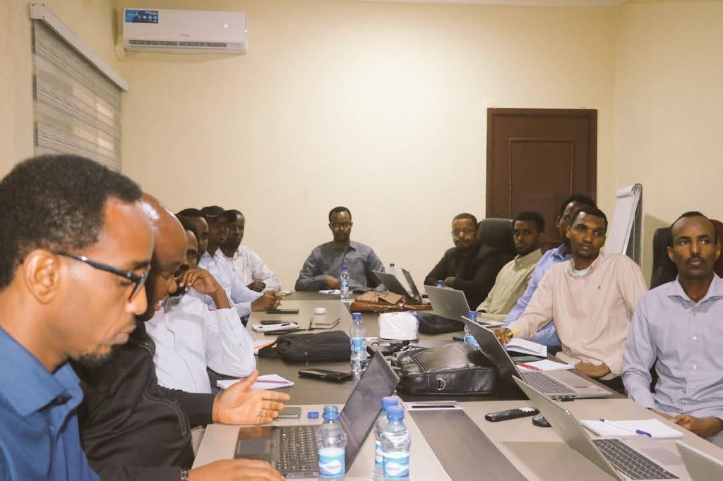 SERP_Somalia's tweet photo. A week-long Stakeholder Engagement Workshop on #HRMIS implementation for FGS MDAs, supported by @SERP_Somalia, concluded today in Mogadishu. The workshop covered HRMIS systems, gap analysis, module reviews,&amp; HRMIS–SFMIS integration,with consultations held with key institutions. https://t.co/rAcR0CO0Mw