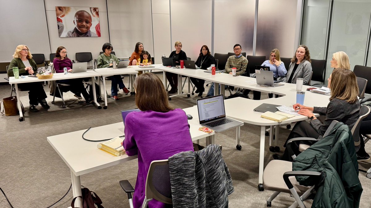 UNL_CYFS's tweet image. The #TransformED team met 2/4 to share updates &amp;amp; strengthen collaboration. Key efforts in the @UNLincoln #GrandChallenges initiative include Connections for Kids PD, undergraduate coursework, Nurture Nebraska and the Thriving Children assessment tool.

🔗 transformed-ne.org