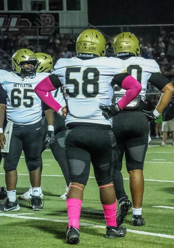 EC_RedDevils's tweet image. Officially official 📝 Signed ✅

Mykell hurt ~ @MykellHurt759 

Position: IOL

State: ARKANSAS 

#RedDevils #NewEra🔔 #PlayLikeAChampion