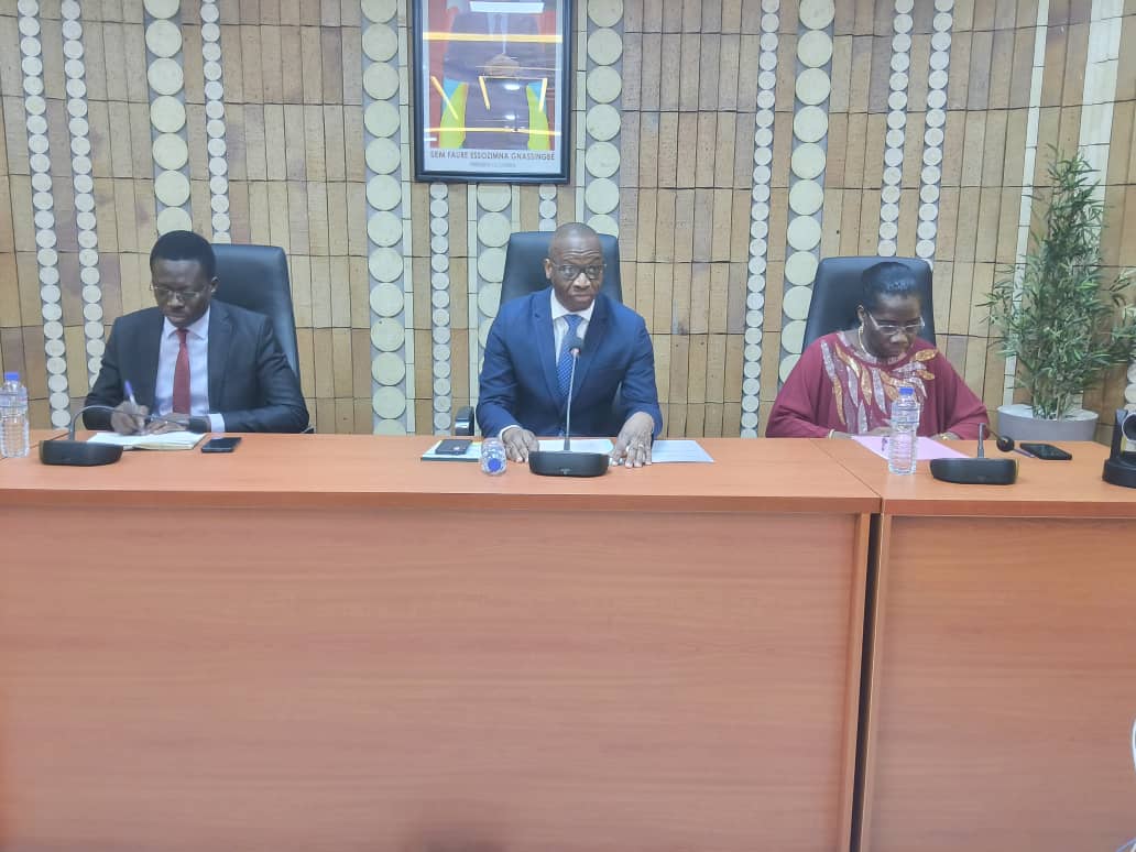 planificateurtg's tweet photo. Le Secrétaire Général du Ministère de la Planification a mis en exergue le discours sur l’état de la nation, prononcé par le Président du Conseil, Son Excellence Monsieur Faure Essozimna GNASSINGBE devant le parlement réuni en congrès le 2 décembre 2025...https://t.co/Soevm2JtrF https://t.co/M0f3Oy8fTI