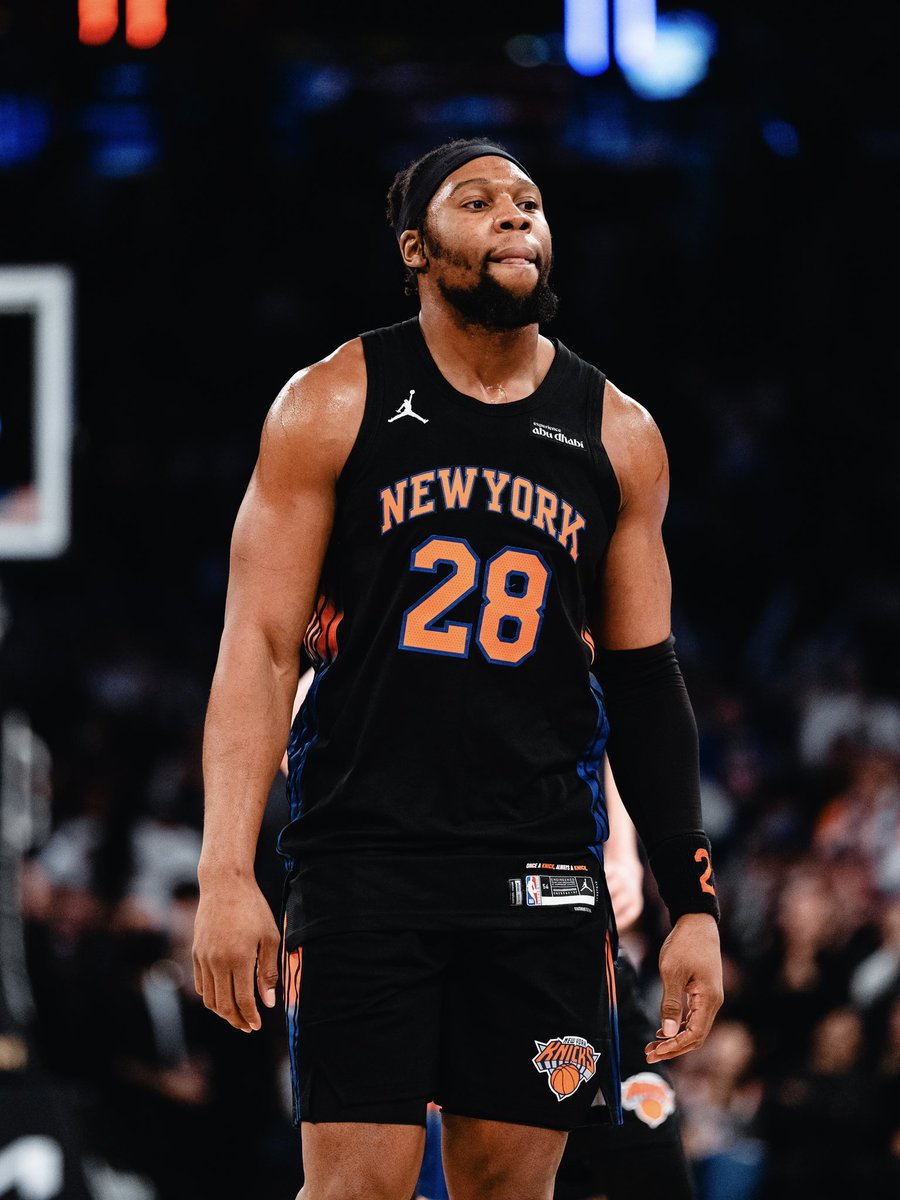 New York,

I imagined our journey differently, but in an athlete’s life, things don’t always go as planned.

Still, I’m grateful for every moment wearing this legendary jersey. Thank you to the staff, my teammates, and the fans for the support and energy.

Wishing you all the