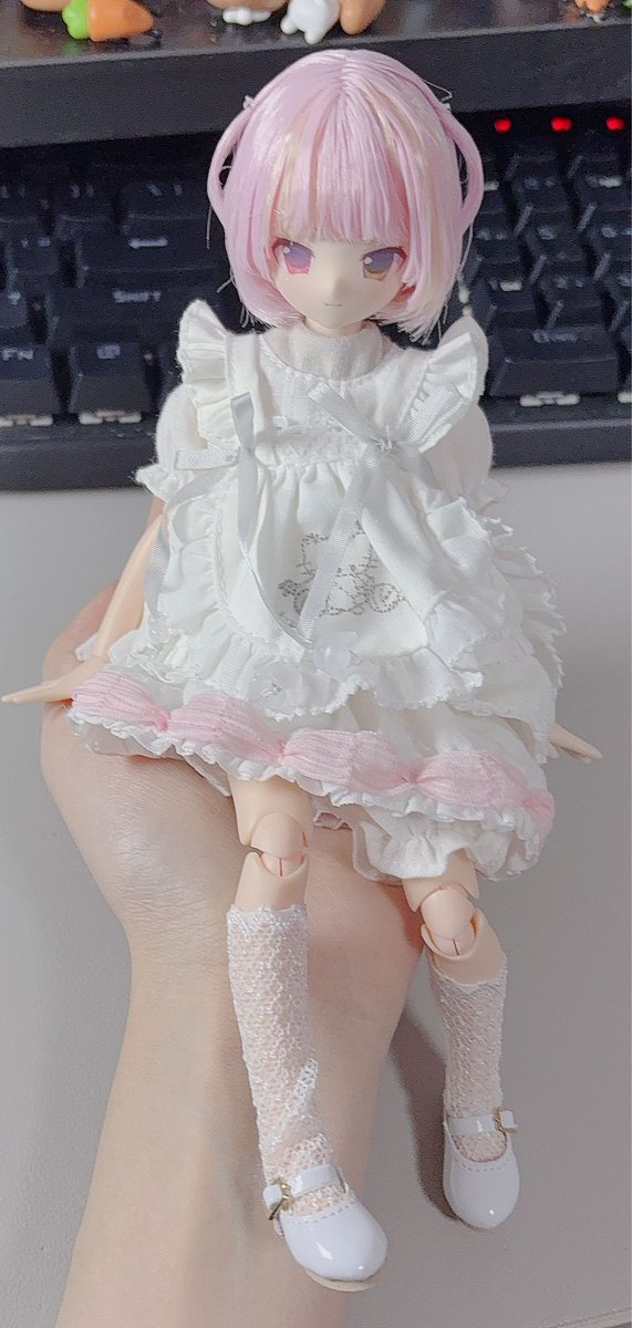 ユユリン tweet media