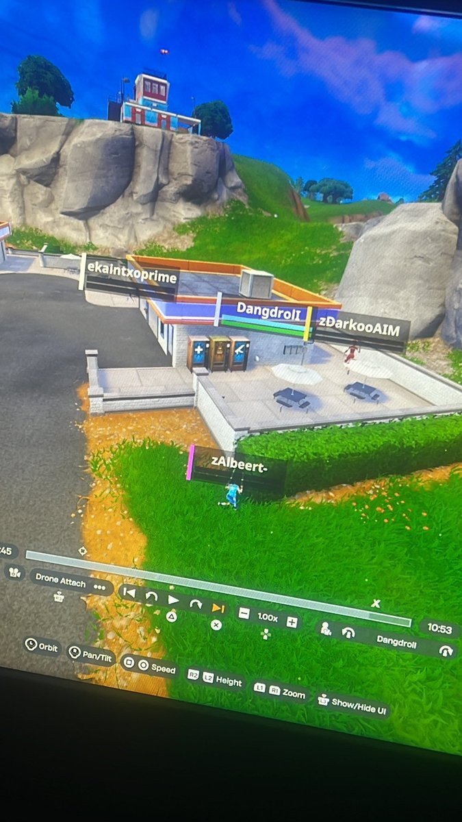 Dangdroll tweet media