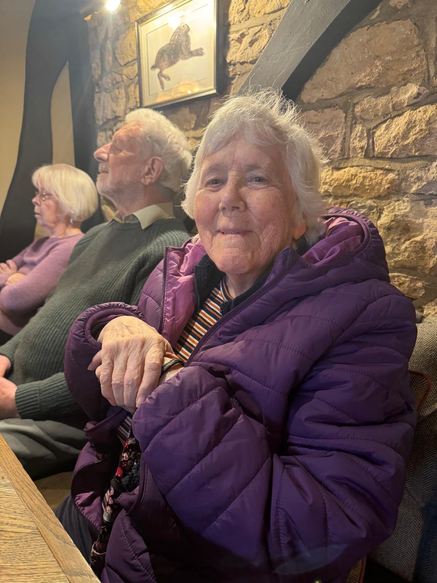 Bristolcarehome's tweet image. ☕ Weekly Walk &amp;amp; Warm Drinks at Glebe House 🚶‍♂️

This morning at Glebe House, we enjoyed our weekly walk to The Bowl Inn for a lovely hot coffee or tea. It was a great chance to get some fresh air, relax, and enjoy good company. 😊

#GlebeHouse
#WeeklyWalk
#CommunityOutings