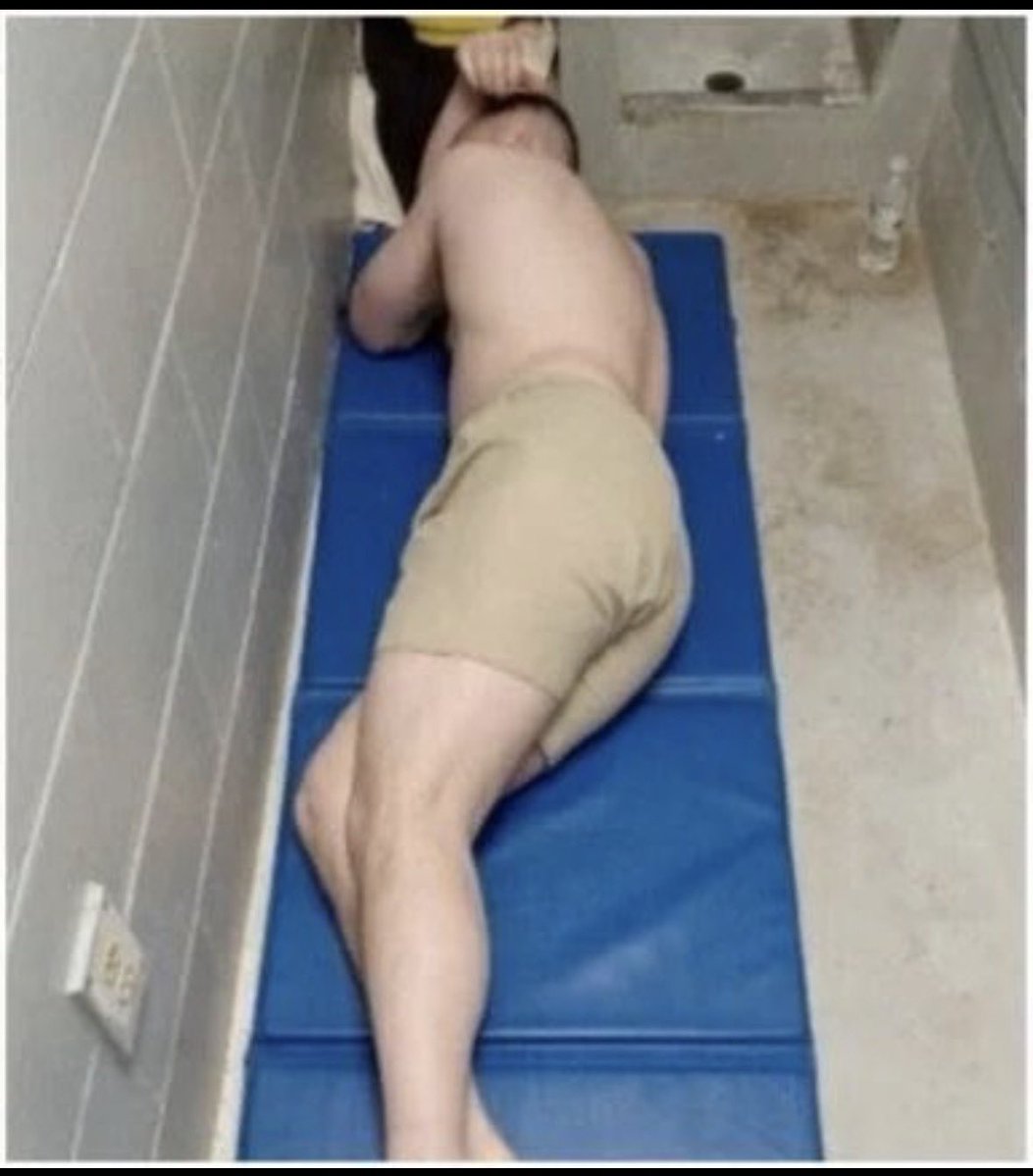 MagaGrunt1's tweet image. 🇺🇸Don Lemon was released within 24 hours after storming a Church no bail needed for him. Meanwhile Trump supporters were held in solitary confinement for January 6th. 

The radical liberal Judges have shown their true colors.