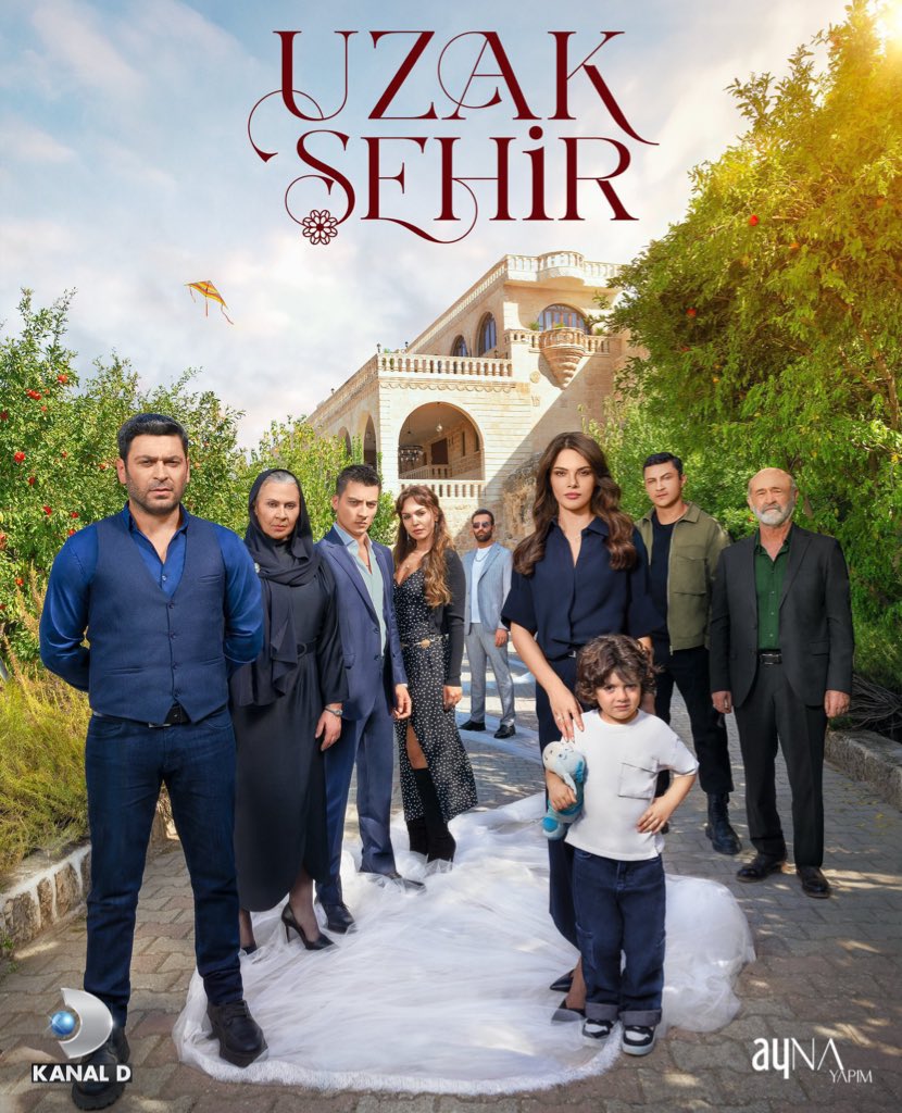 Uzak şehirin en iyi sezonu birinci sezondu. Artık eskisi gibi bir etkisinin kalmadığını ve o havayı veremediklerini düşünüyorum. Hiç bir dizi uzak şehirin 1. Sezonki  etkisini yaratamayacak buna uzak şehir de dahil