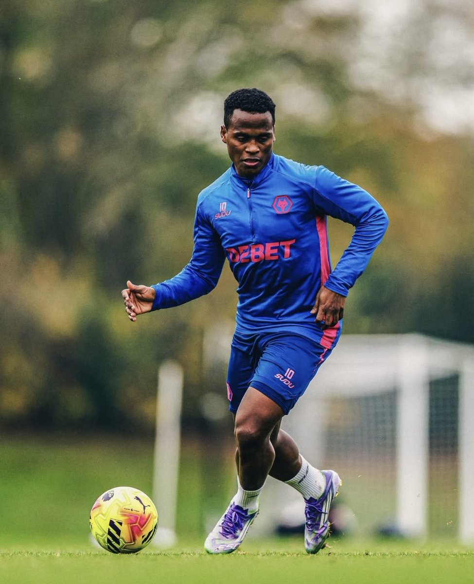 Oledobrasil's tweet image. Minha opinião: quando existe forte identificação com um clube, o importante é o jogador não fechar com os rivais desse clube.

O Palmeiras é rival do Fluminense? De forma alguma. Então tá tudo certo.

Pega o exemplo do próprio Palmeiras, que viu Dudu jogar no Galo e no Cruzeiro.