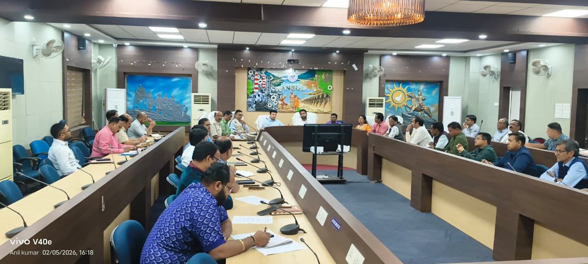 angul_dm's tweet photo. Collector and District Magistrate, Angul chaired a preparatory meeting on the upcoming visit of Hon’ble Governor to Kaniha Block. Detailed discussions were held with concerned officials to review arrangements and ensure effective coordination for the successful conduct of the visit.
@CMO_Odisha 
@IPR_Odisha