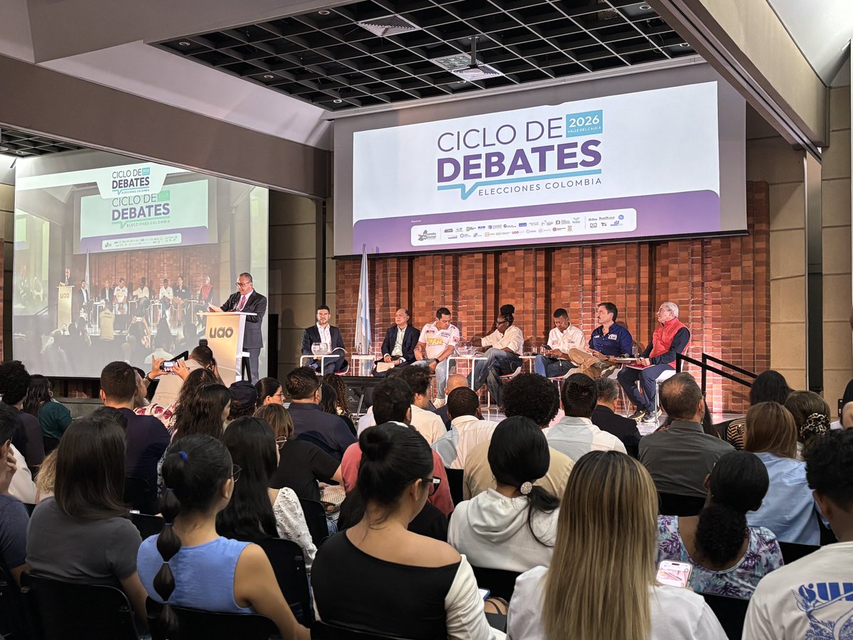Iniciamos el #CicloDeDebates2026 de la Agenda Regional del Valle del Cauca, en alianza con medios de comunicación y universidades de la región. Un espacio para promover una conversación plural, informada y respetuosa con candidatos al Congreso. 

Sigue la transmisión: