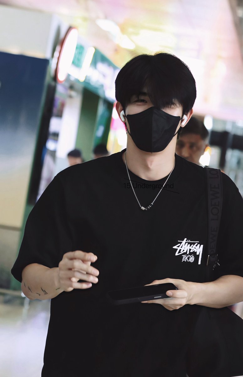 15 Underground tweet media