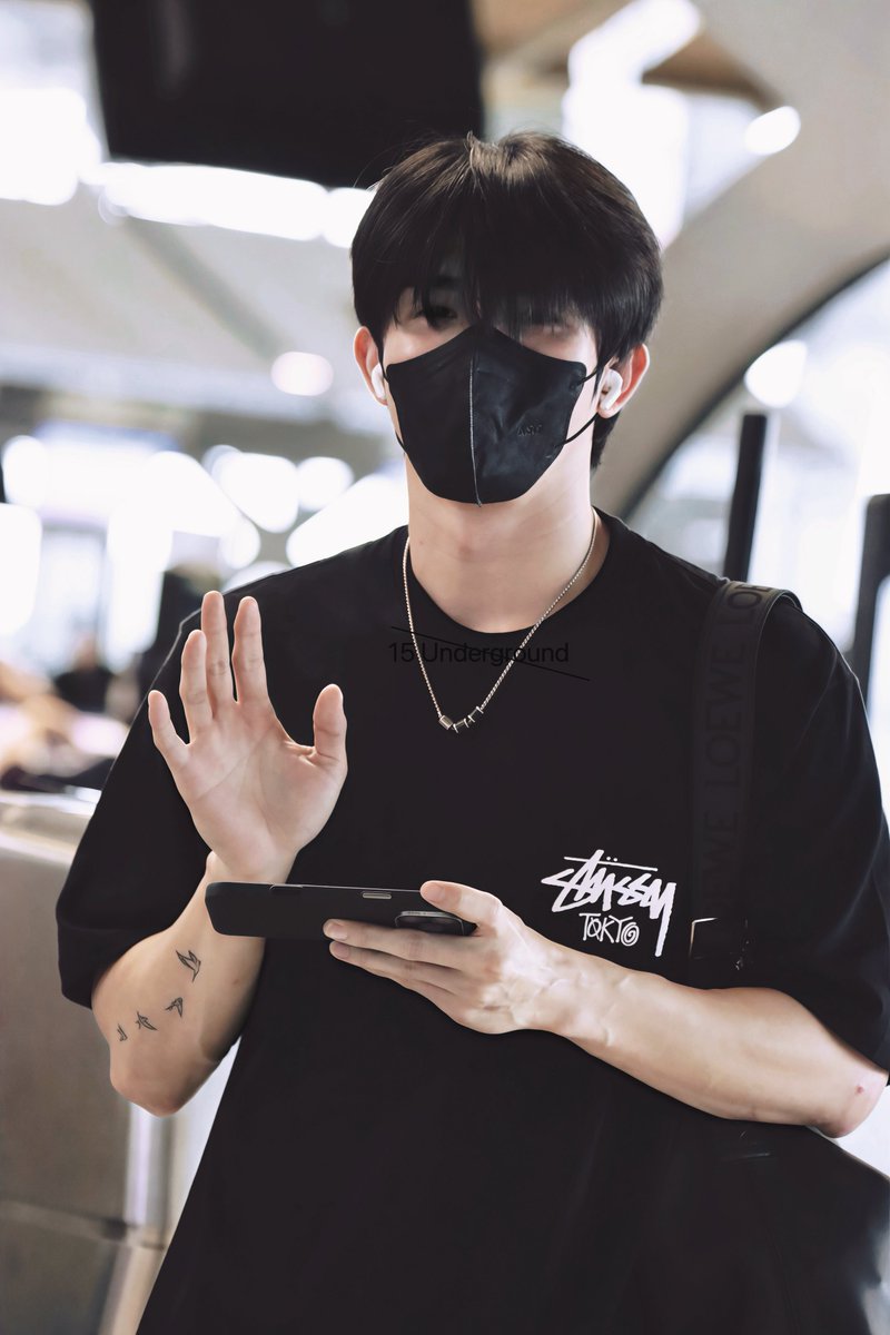 15 Underground tweet media