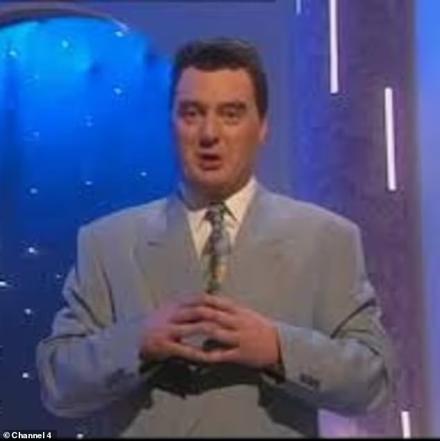 <a href="/RedserMma/">Paul Redmond</a> Redser scrapping vs. Redser presenting