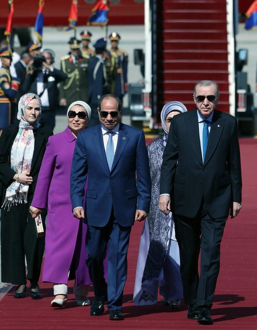 TheLastSocrates's tweet image. الفرق بنا وبنهم في التعامل مع المراه.

#مصر