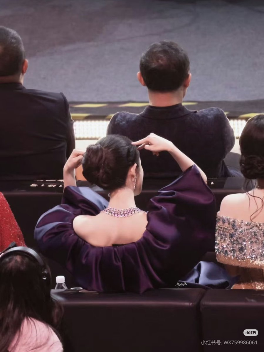 nn_aa_tt_'s tweet photo. เอาว่ะลูกแม่ Queen ครั้งที่ 3 เก่งที่สุด https://t.co/E0BZ7cjPFh