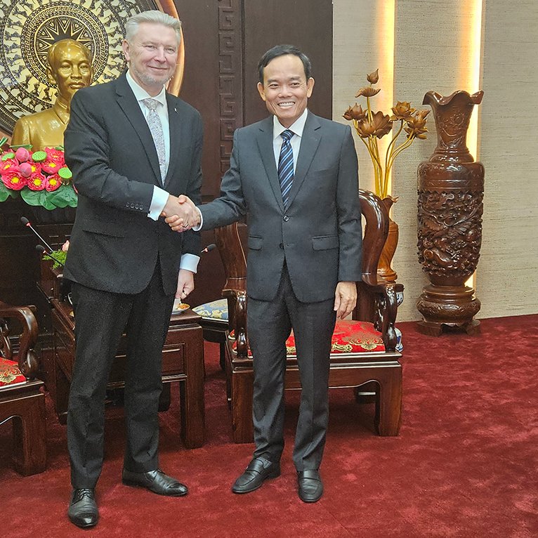 HCMC | Consul General A. Sidoruk met/w Party Secretary of the Party Committee of Ho Chi Minh City Tran Luu Quang. Discussed interregional, trade, economic, and humanitarian cooperation.
Focus on developing cooperation between Minsk and Ho Chi Minh City 🇧🇾🤝🇻🇳