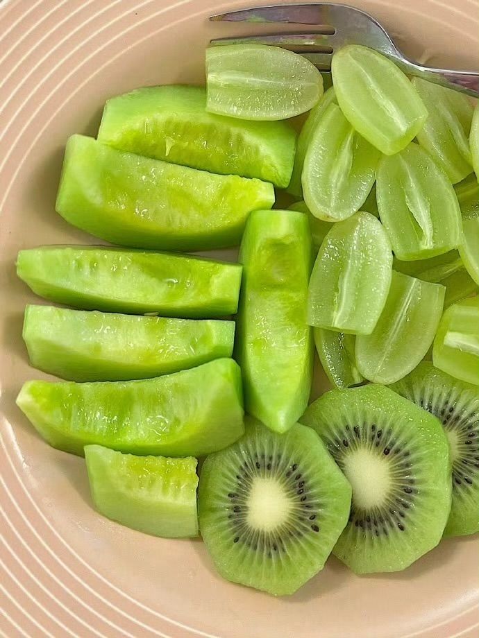 OutdoorHorizon's tweet photo. In your country, what is this Fruit called ? https://t.co/5N3rxyJpWy