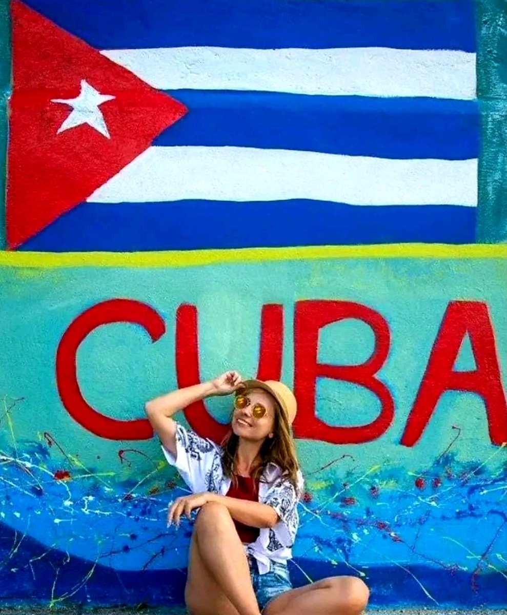 MryRodrguez4's tweet image. #CubaNoEstáSola
sigue siendo tendencia.

"EL MUNDO NO PUEDE DEJARSE HUMILLAR".
🇨🇺✊️
#CubaEstáFirme