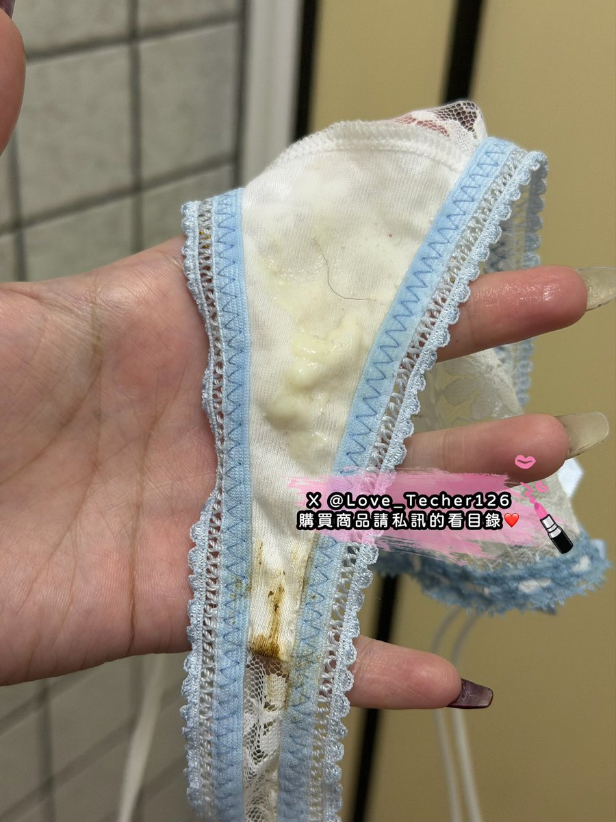 Love_Techer126's tweet photo. 2/5 出貨分享 每日更新
性感丁字沾菊還贈一根毛毛🤭
穿多天襪襪
想要的趕快私訊訂購❤️

#原味內衣 #原味內褲 #原味絲襪
#購買原味商品請私訊看目錄

為了防止帳號被鎖
請同步追蹤 @Love_Techer1266
兩個帳號都可以購買

#台灣才可購買 https://t.co/nvnd6xSBmD