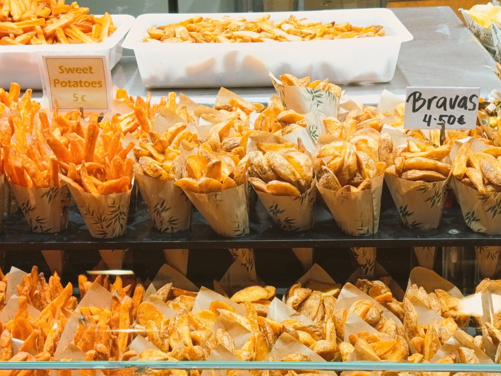 masbicosgalicia's tweet photo. Que penita, Avinova cierra después de 100 años en #LaBoqueria https://t.co/dndW5FTCc0