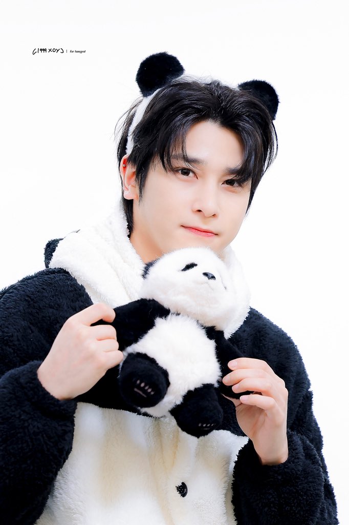 hxchxvxg's tweet photo. 🐼 ˖˚ ͙ෆ

#한결 https://t.co/5FLpyp69QT