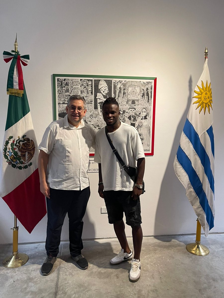 Recibimos en la Embajada al futbolista Christian Ebere, quien será nuevo refuerzo del <a href="/CruzAzul/">CRUZ AZUL</a>.