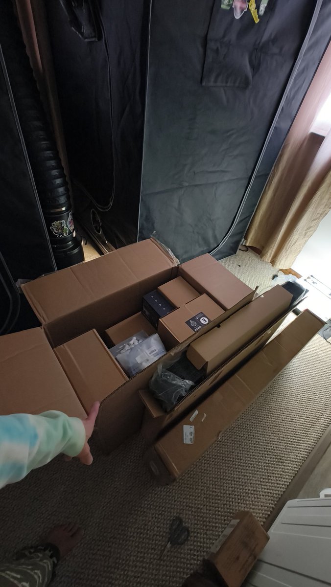 THCyndicate tweet media