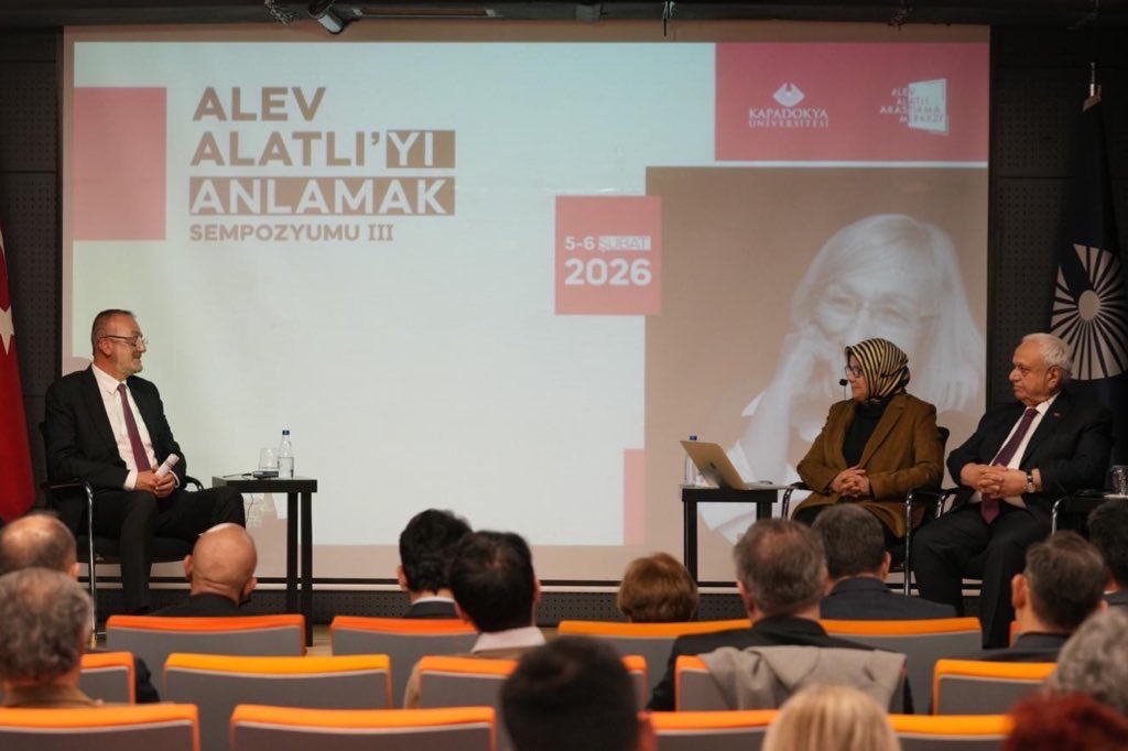 Ayşe Böhürler tweet media