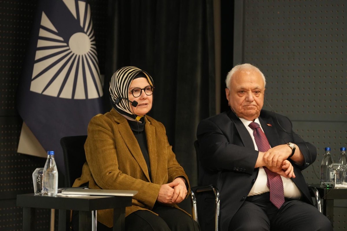 Ayşe Böhürler tweet media