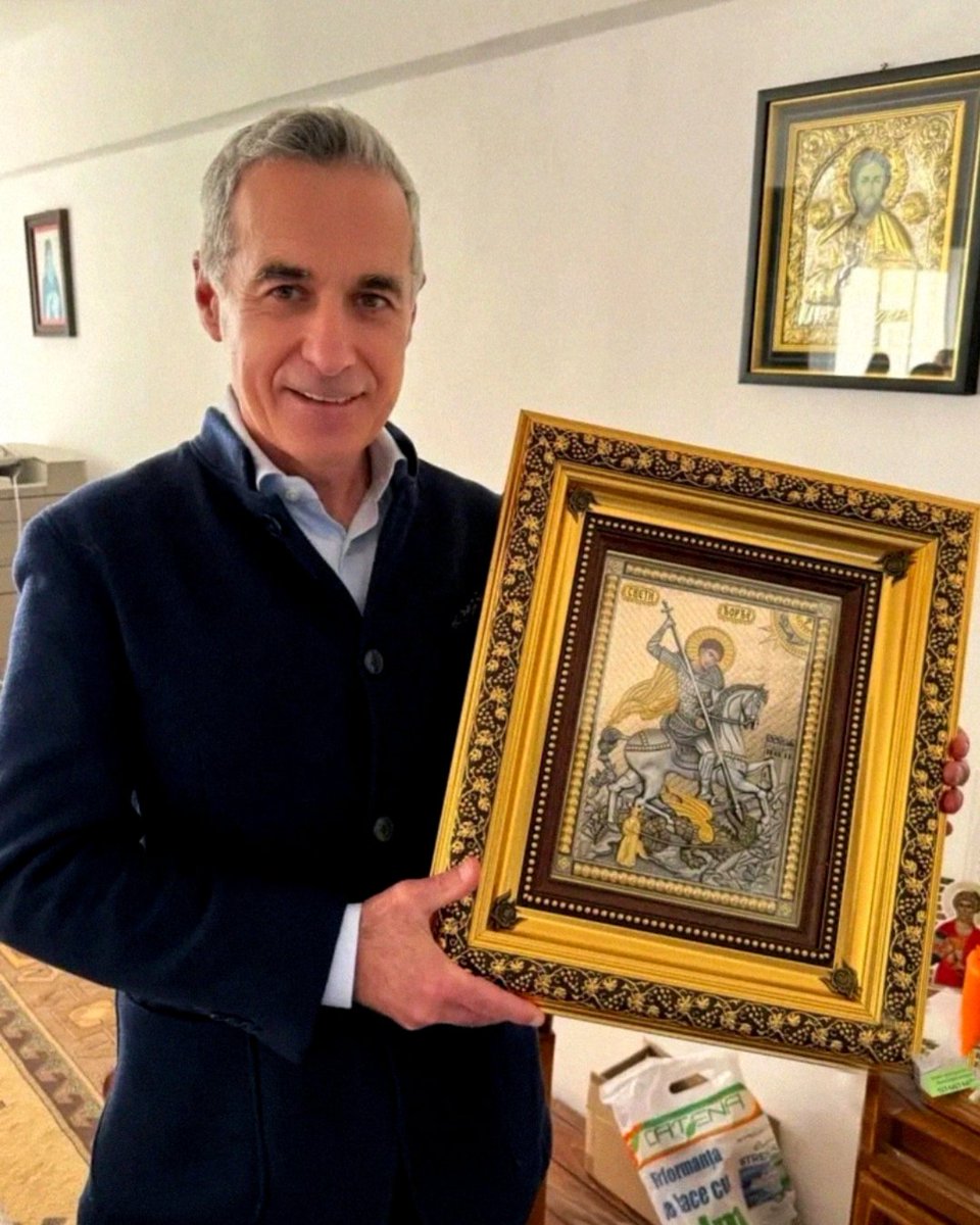 LuluLupea1's tweet photo. The only legitimate President of Romania! @CG_Romania

Now is the time to put pressure on the EU’s puppets in Bucharest to resign.

What they did to this man isn’t politics - it’s a crime. Pure, open criminality. https://t.co/baio95eDA4