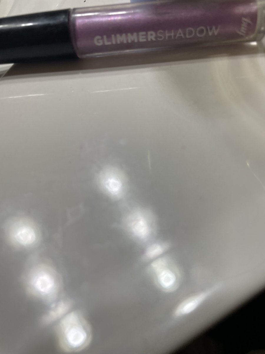 jennsbeauty's tweet image. Three Things Thursday 
#ThreeThingsThursday

Here are my top three things from this current Campaign

First one is FMG Love at 1st Sight Palette 
Second one is FMG Glimmer Eyeshadow 
Third one is Beyond Glow Lipcerin Lip Care