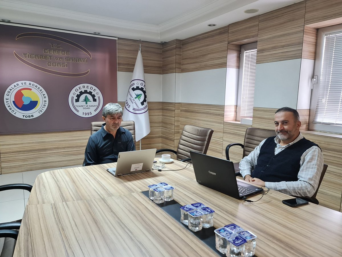 TOBB Türkiye Deri Ürünleri Sanayi Meclisi 2026 Yılı İlk Toplantısı, Başkanımız Ersin Kaşka ve Başkan Yardımcımız Burhan Demirses’in katılımlarıyla gerçekleştirildi.
Toplantıda sektörün güncel durumu, 2026 yılı hedefleri ile karşılaşılan sorunlar ve çözüm önerileri değerlendirildi