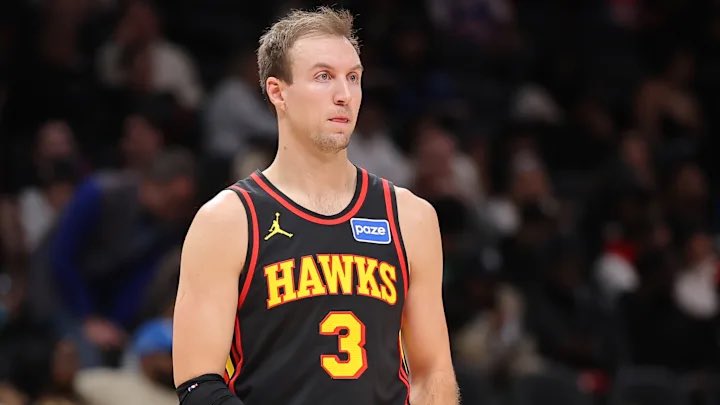<a href="/ShamsCharania/">Shams Charania</a> Luke Kennard from 3:

-1st in the NBA this season (49.7%)
-2nd in NBA history for his career (44.2%)