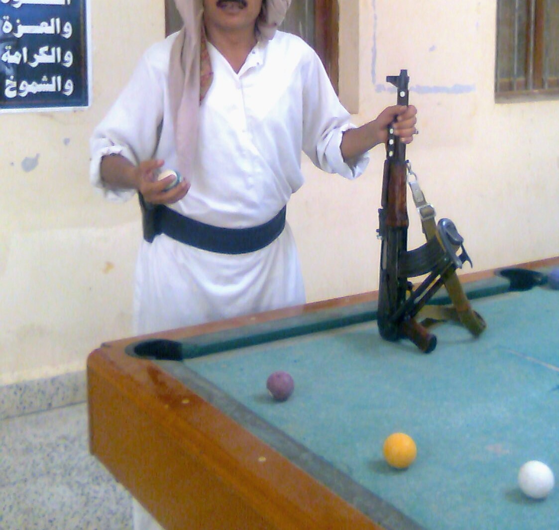 شناان tweet media