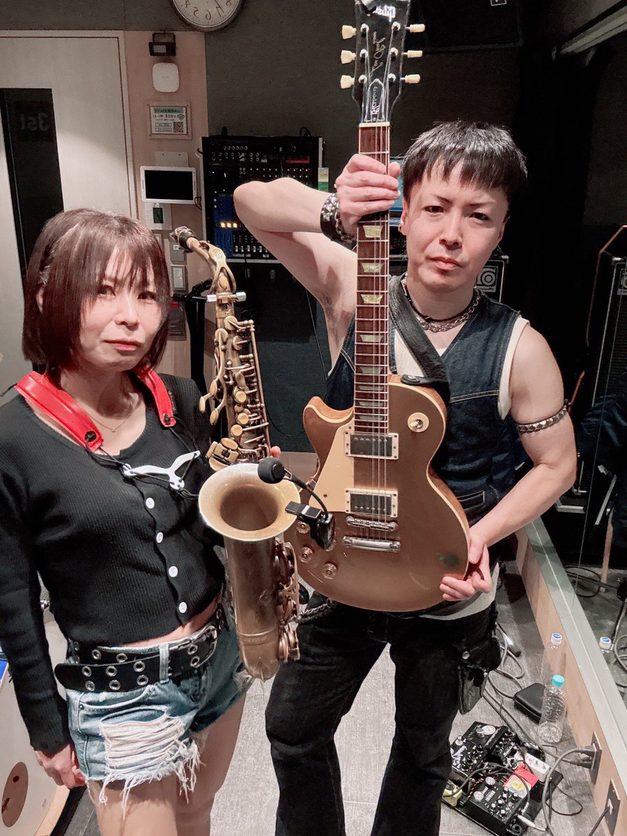 shinobu_sax's tweet image. 本日(2/6(金))22:00〜23:30
#TikTok ライブ配信

Reveanityスタジオ LIVE配信に
内容が変更になりました🎸🎷

こちらから配信します‼️
tiktok.com/live/event/760…

#guitar #sax
