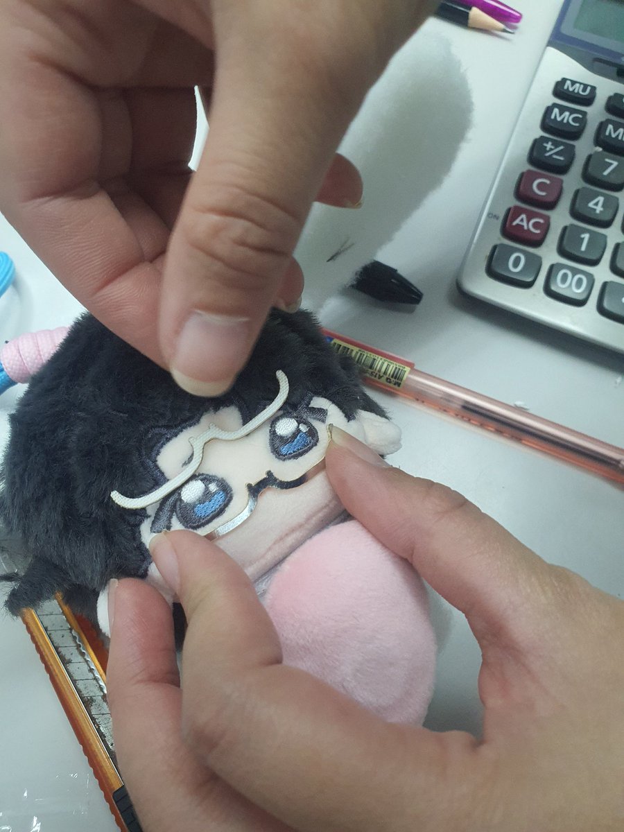 Love00444766's tweet photo. น่ารักเนอะ เพิ่งได้น้องมาน้องกระต่ายเกาถูน่ารักที่สุด เป็นขวัญใจพี่สาวบัญชีสุดอ่ะ ว่าแต่แว่นน้องใส่ไงอ่ะ555 🥰🥰
#Design4 #XingQiu #JiangLi
(พรีจากร้านนี้งับ #รีวิวพิทาทา) https://t.co/HWDPLF7XJ8
